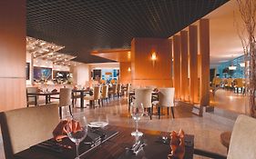 Oakwood Premier Cozmo Jakarta